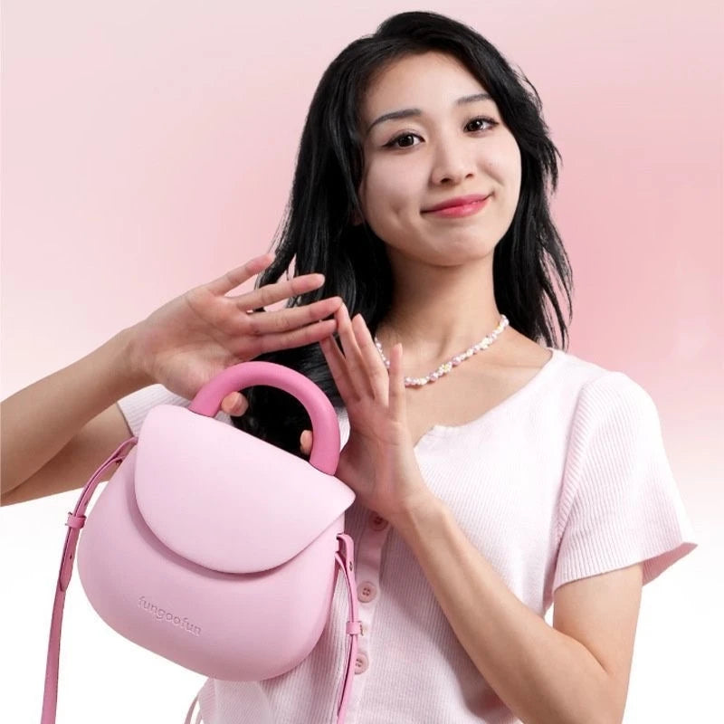 ハッピーカラーのエレガントサドルバッグ